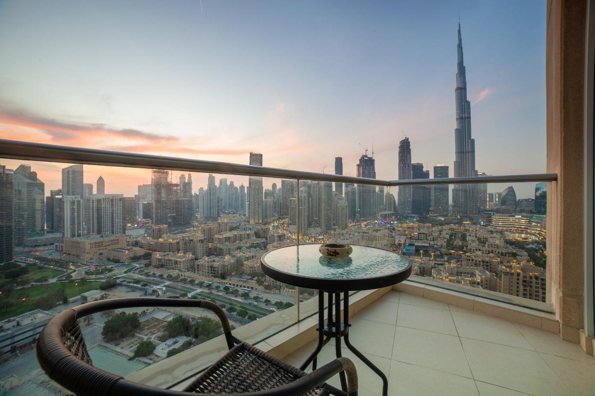 Upgraded Apartment With Stunning Burj Khalifa View Dubái Exterior foto