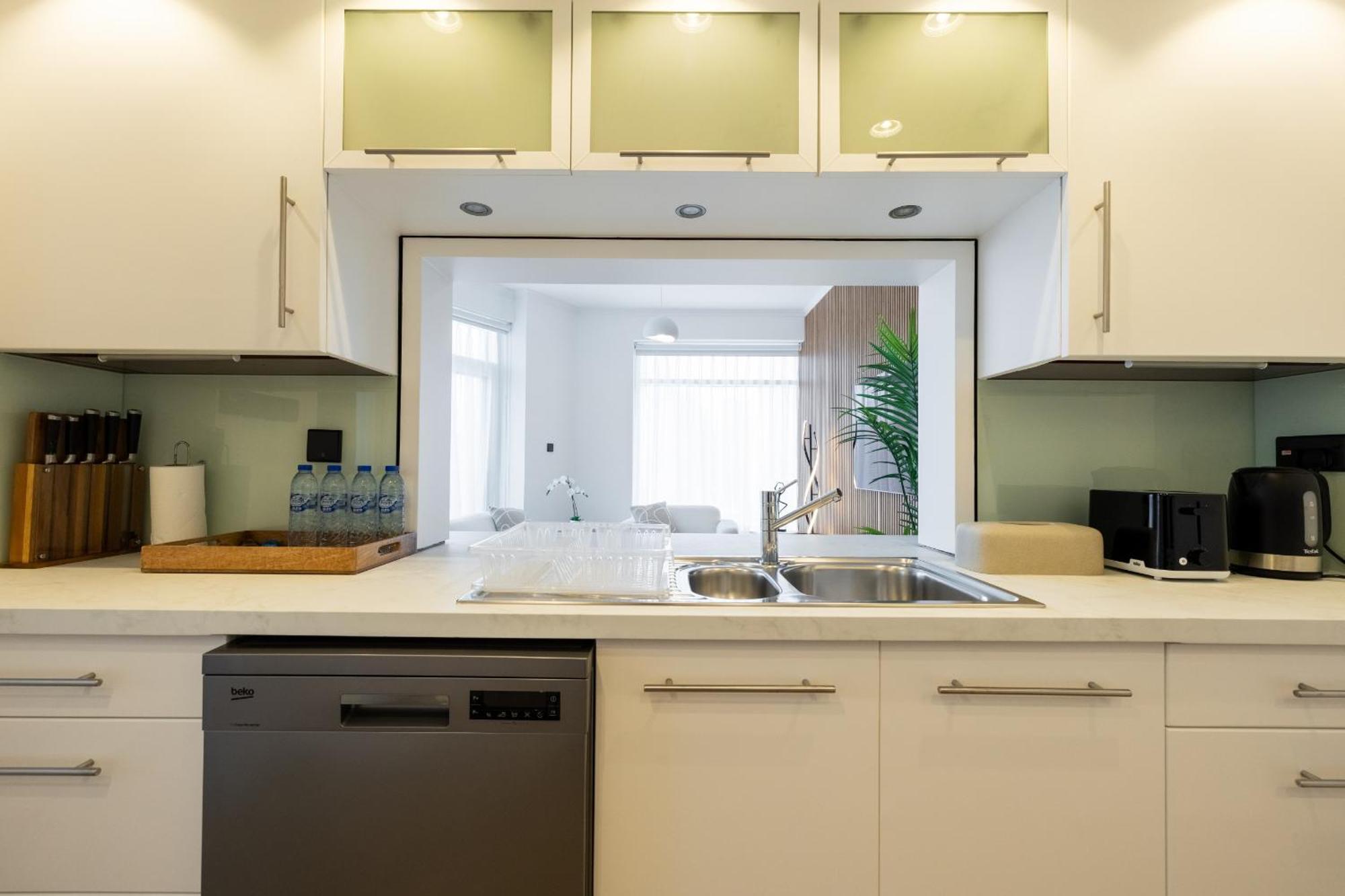 Upgraded Apartment With Stunning Burj Khalifa View Dubái Exterior foto