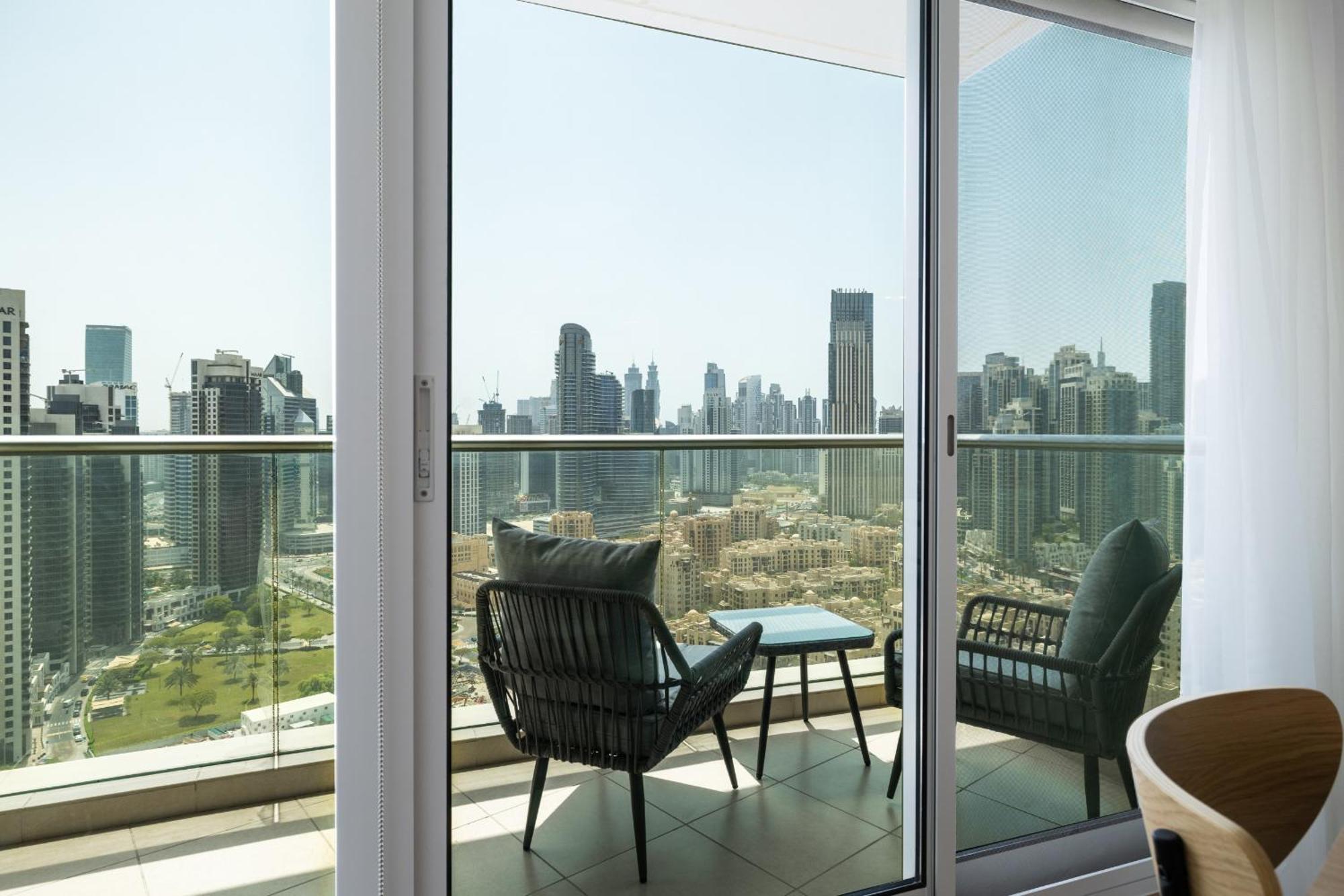 Upgraded Apartment With Stunning Burj Khalifa View Dubái Exterior foto